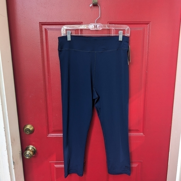 NWT Coolibar UPF50+ Sun Protection Capris - Picture 1 of 4